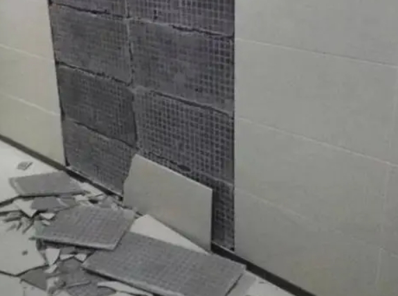 涿鹿瓷砖空鼓维修公司分享下涿鹿墙砖松动维修的知识